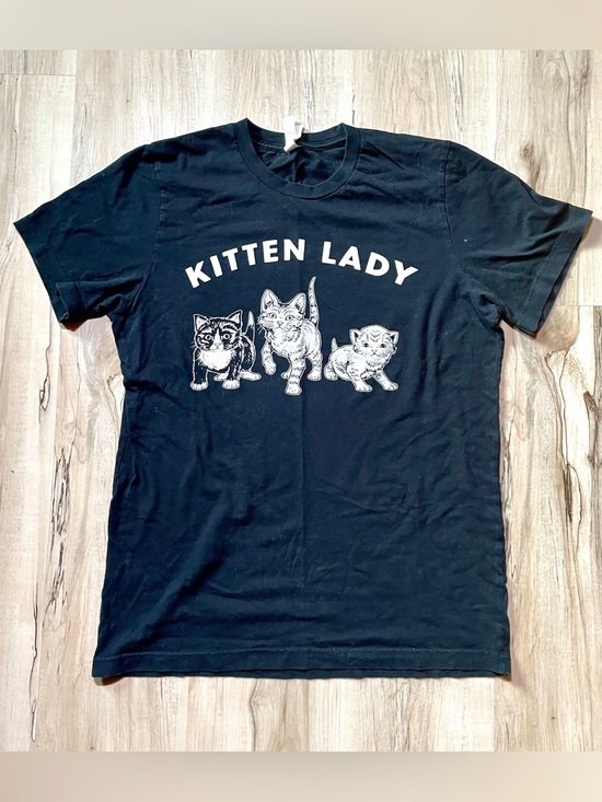 Bella Canvas Tops - Kitten Lady Graphic Cat T-Shirt in Black, Funny Cat tee shirt cotton size medium